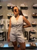 Set de chaleco y short bordado blanco
