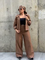 Set camisa manga larga bordada y pantalón con cinturón café - Imagen 2