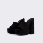 Sandalias de tacón y terciopelo negro